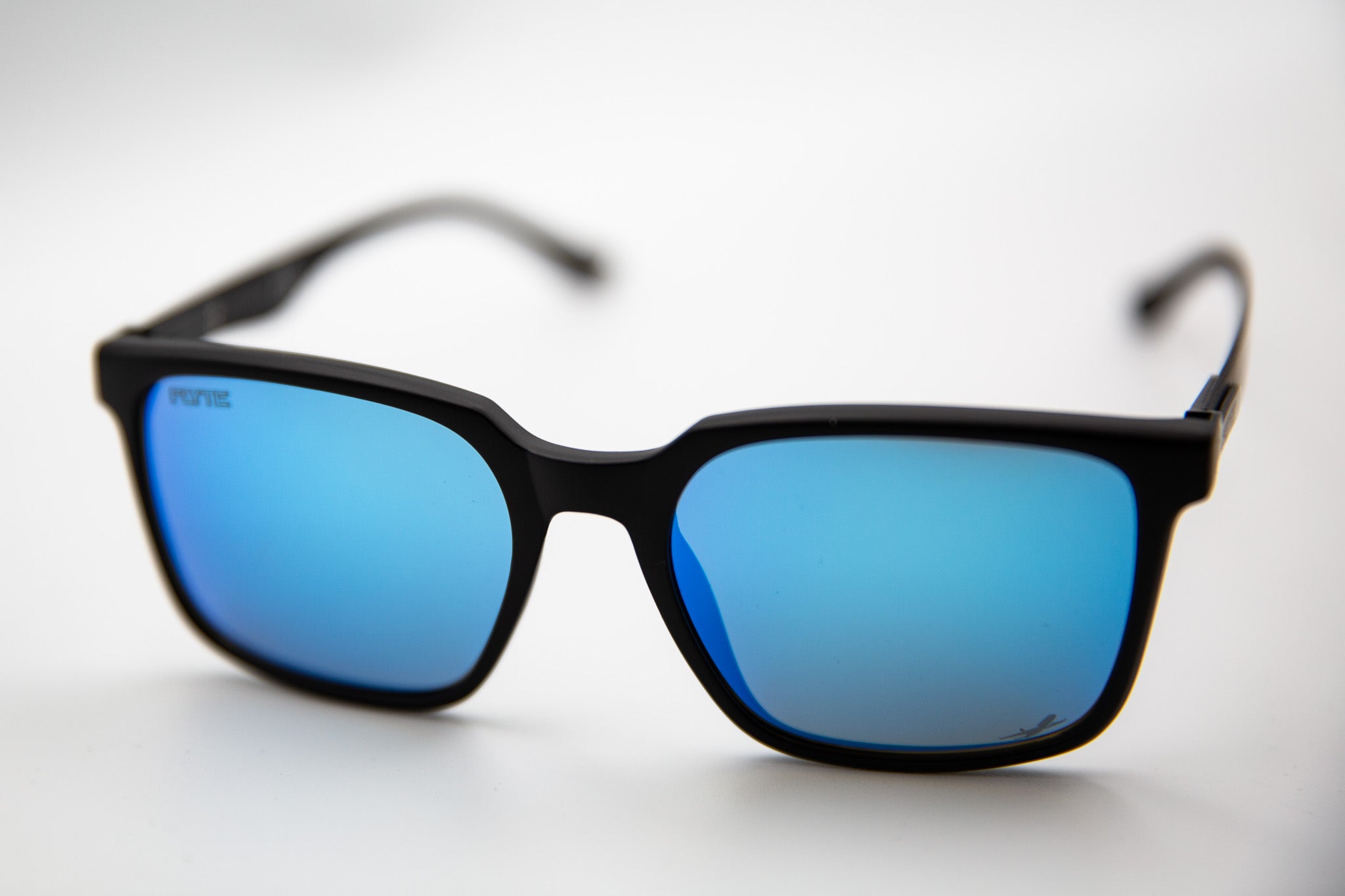 ECLIPSE | LAGOON (Non-polarised)
